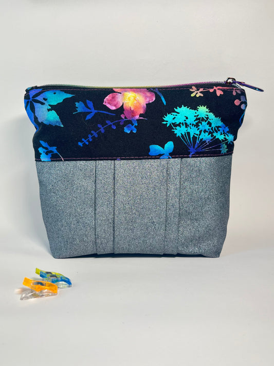 Blooming Flowers Black Janie Pouch